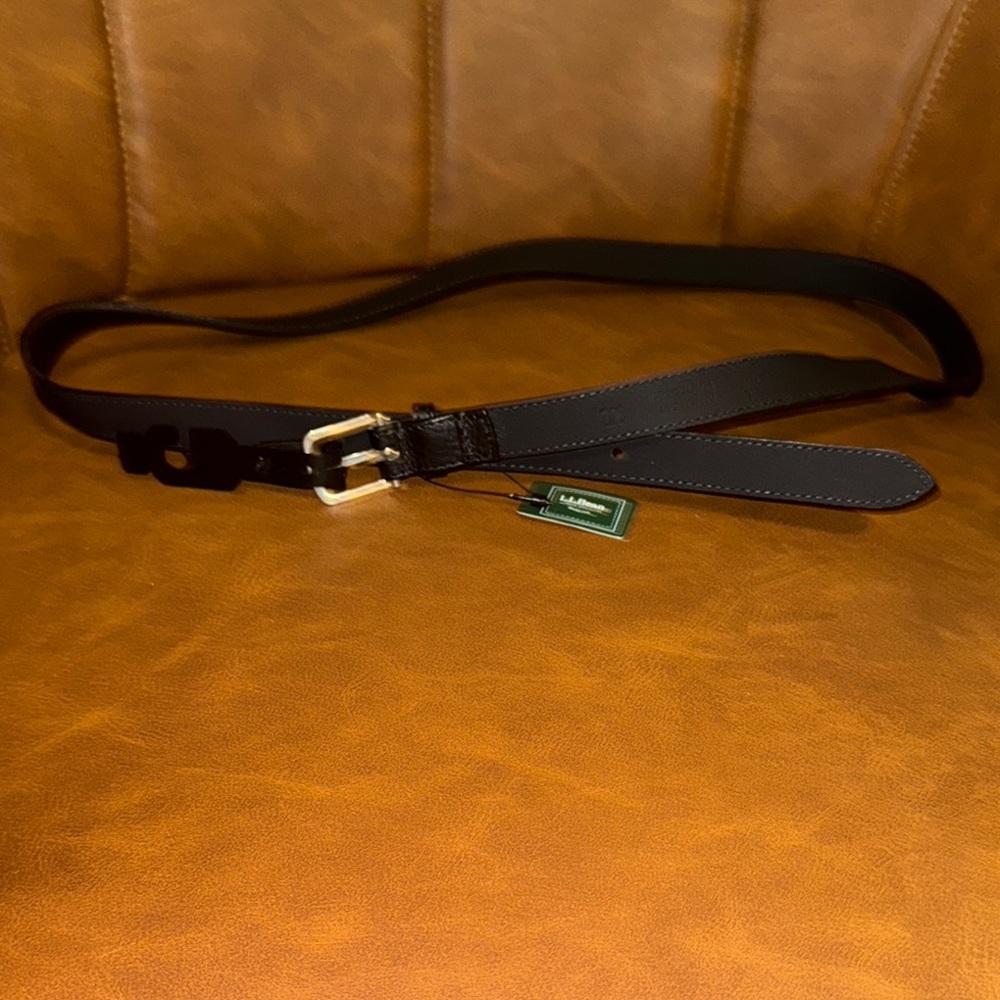 Black Leather Women’s Belt